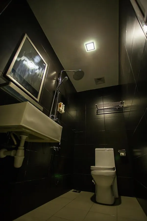 Hollywood Hotel Ipoh 2*,